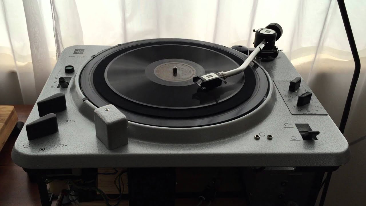 Mono Playback EMT TSD65 with turntable 930st