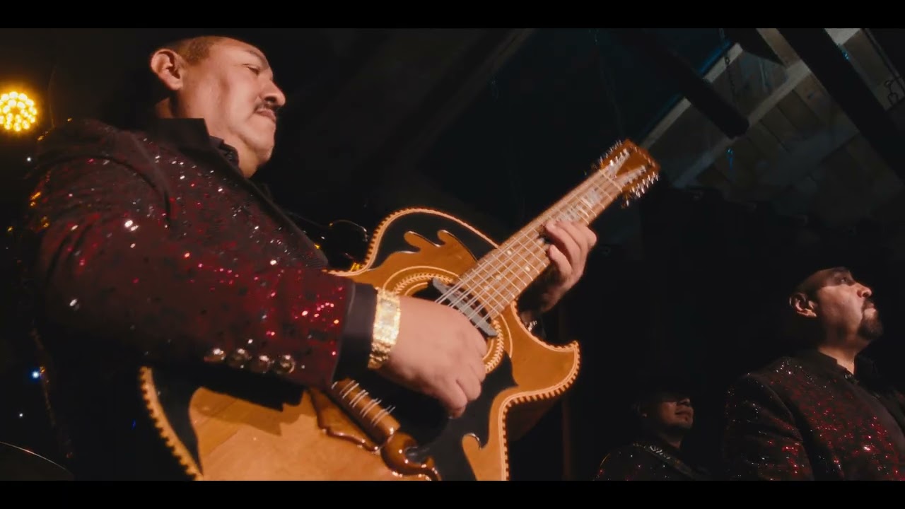 La Nueva Diligencia - El Roce De Tu Piel (Video Oficial)