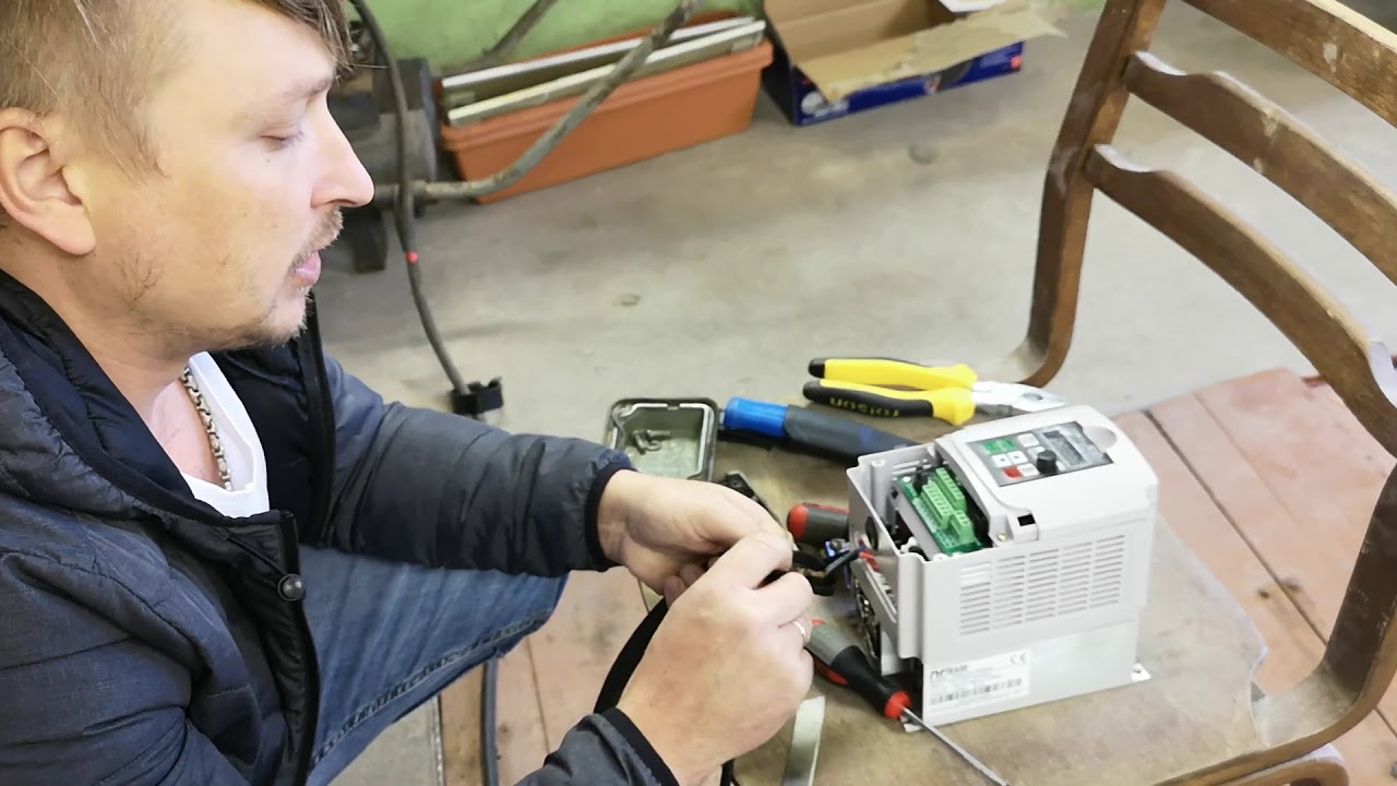 220v на 380v через частотный преобразователь. Фиаско