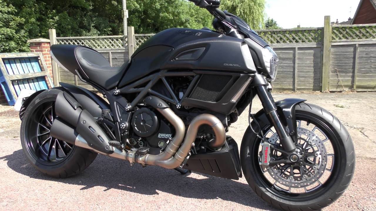 2016 Ducati Diavel. Dark Stealth.