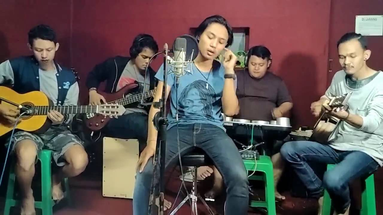 12 BAR - Cover Rinto Harahap/Noah 