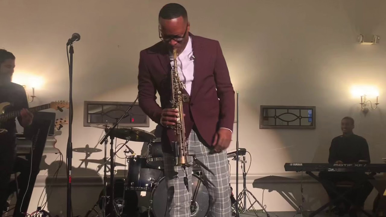People Make the World Go ‘Round (Cover) by The Stylistics | Saxophonist Merlon Devine w/Live Band