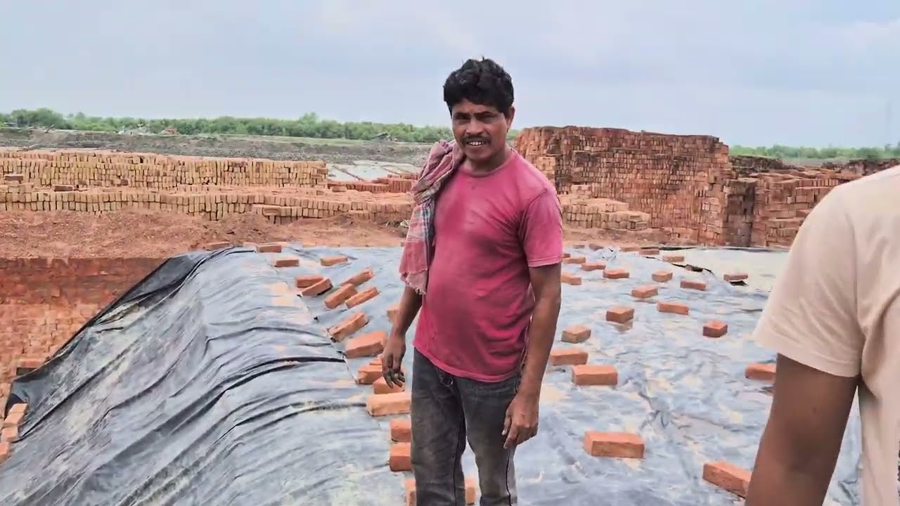 ইট তৈরি হয় মাথার ঘাম ঝরিয়ে। জানুন ইটভাটা শ্রমিকদের বাস্তব জীবন কাহিনি। #vlog