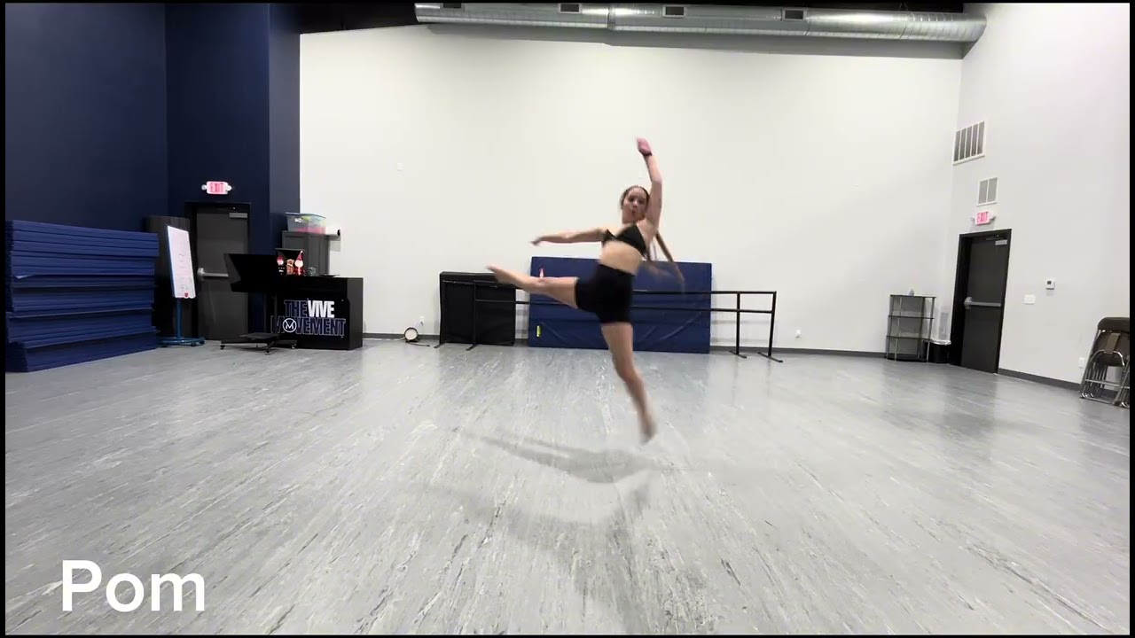 Aubrey Smith: Collage Dance Team Common recruit