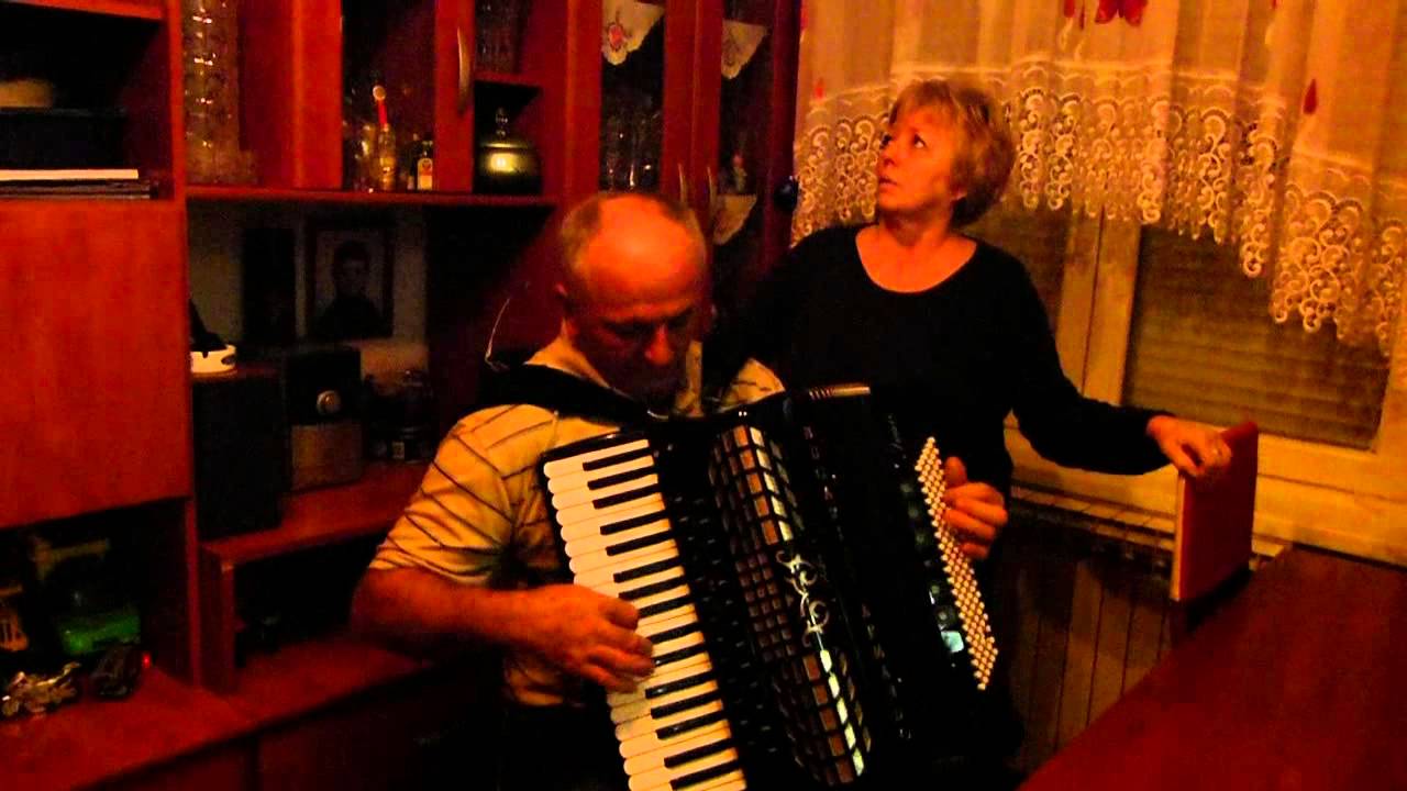 Bijelu bluzu suza kvasi   Danica Vratarić