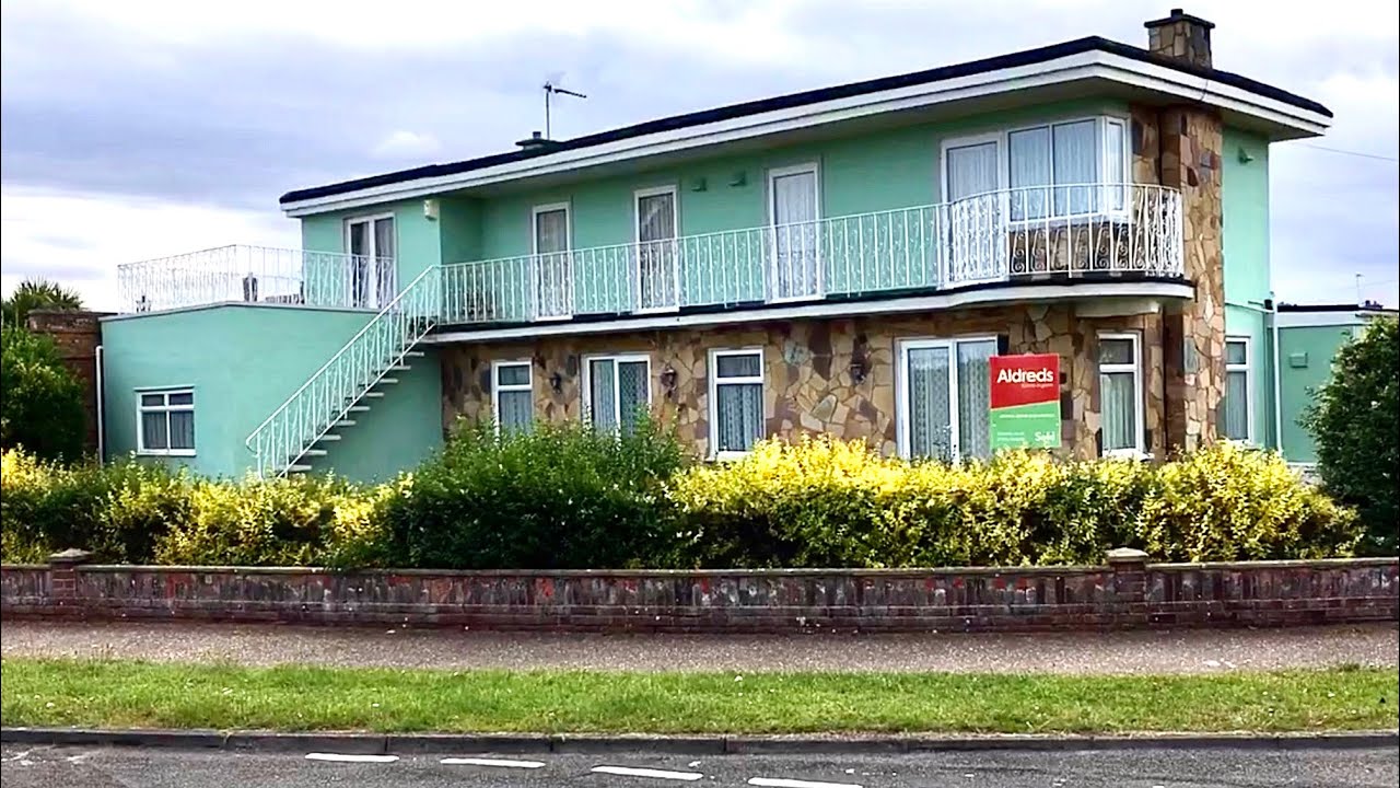 Will my favourite seaside house soon be bulldozed? (Gorleston, UK)