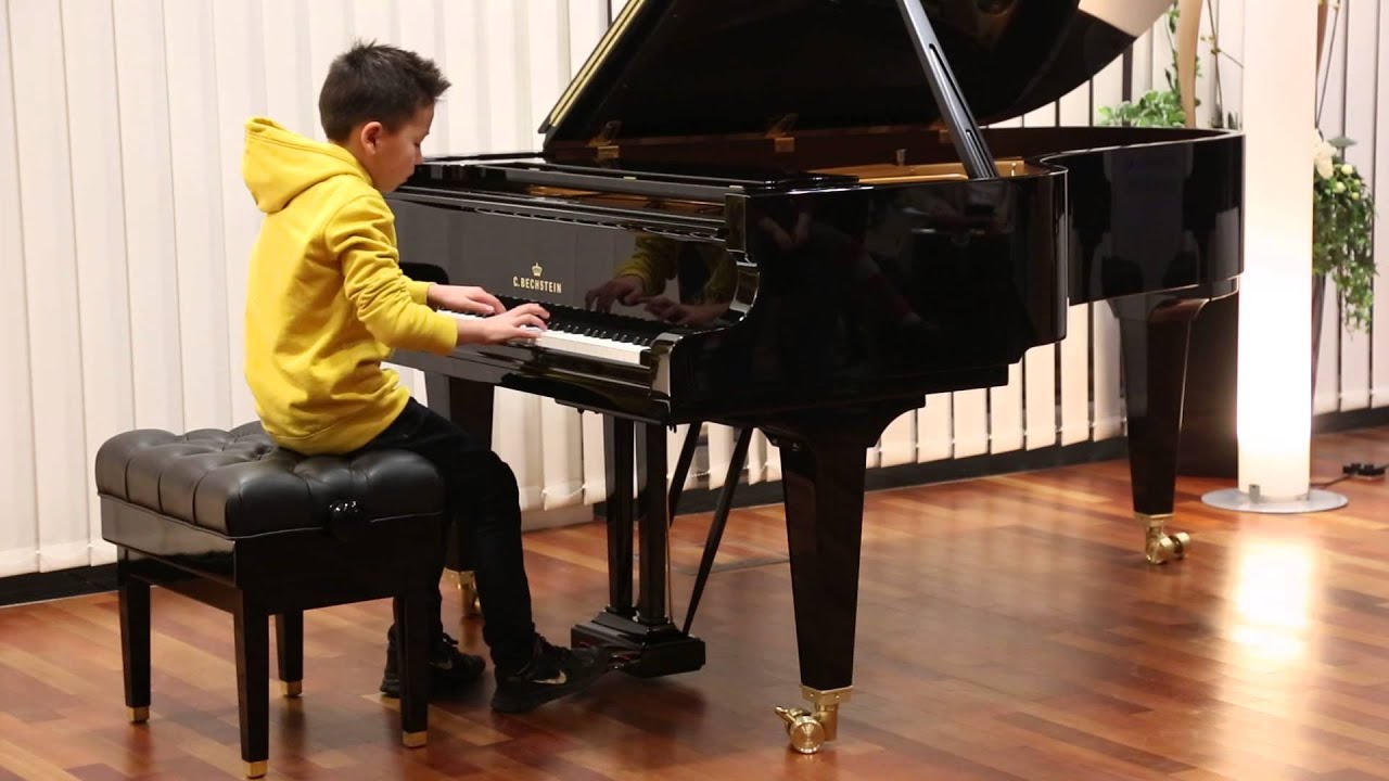 Oliver Groneberg (9), J.Haydn Sonate C-Dur, 1 Satz