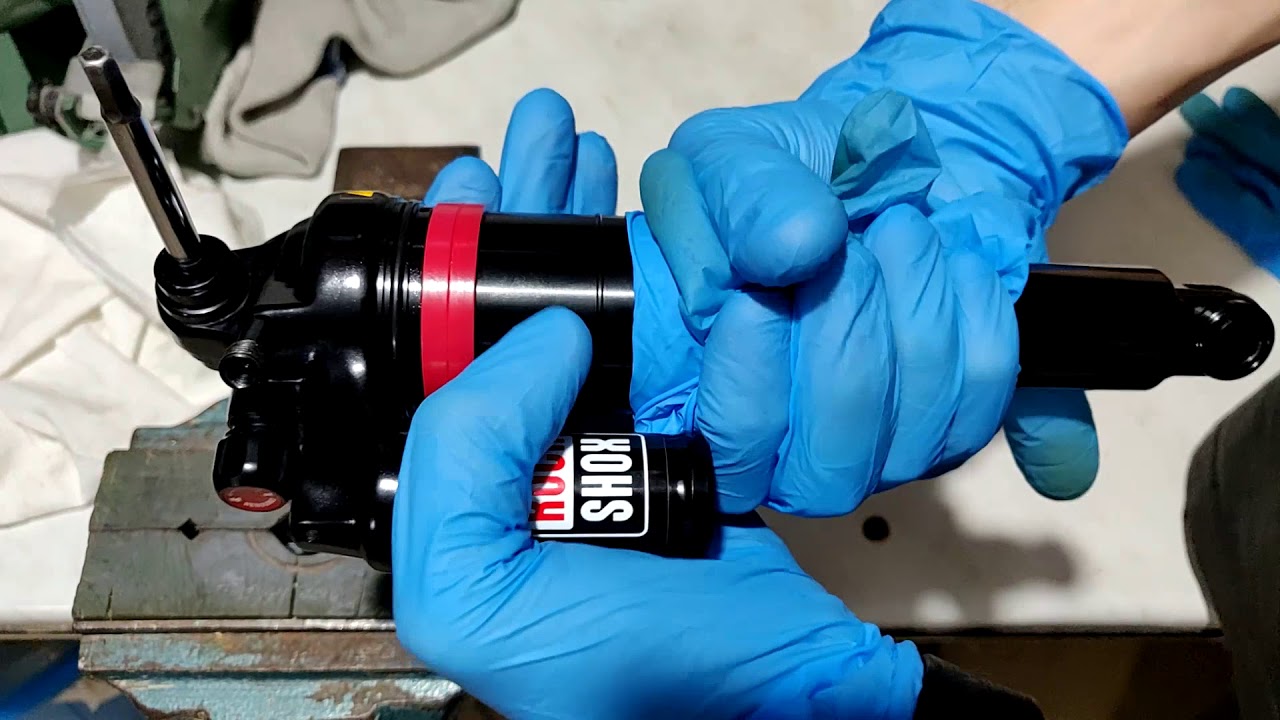 Manutenzione RockShox Monarch Plus RC3