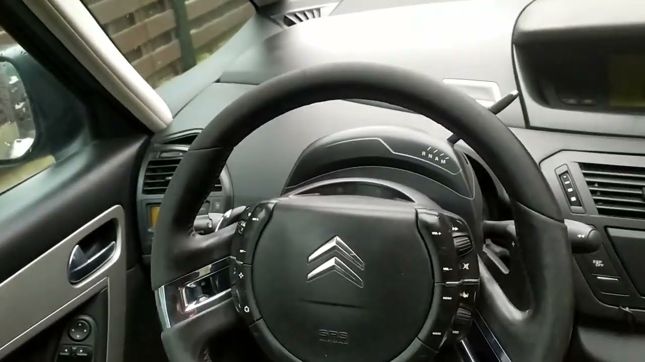 Car Cleaning and Cabin Fan Repair on a Citroën Grand Picasso