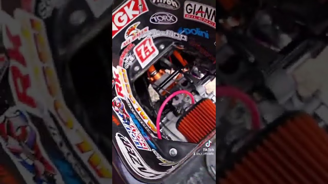 Crazy Custom S6R/T Yamaha Aerox 