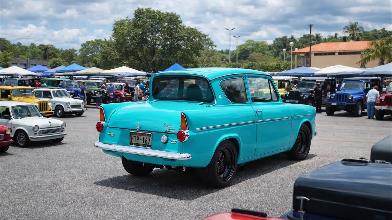 Todos los Ford Anglias y Jeep Willys en un solo evento 2025