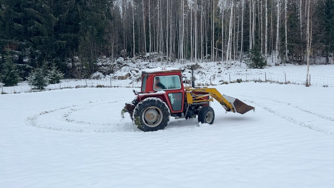 Köp Traktor Massey Ferguson 550 på Klaravik