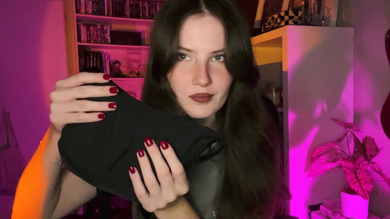 ASMR What's In My Bag 👜 (whisper ramble, trigger assortment)