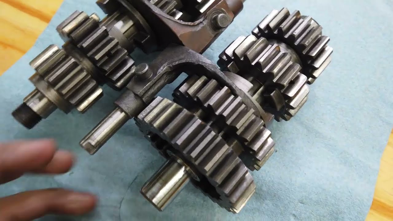 Сборка коробки передач AMC Norton P11