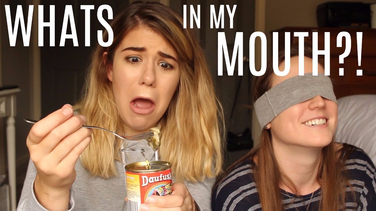 What's In My Mouth Challenge | Vlogmas
