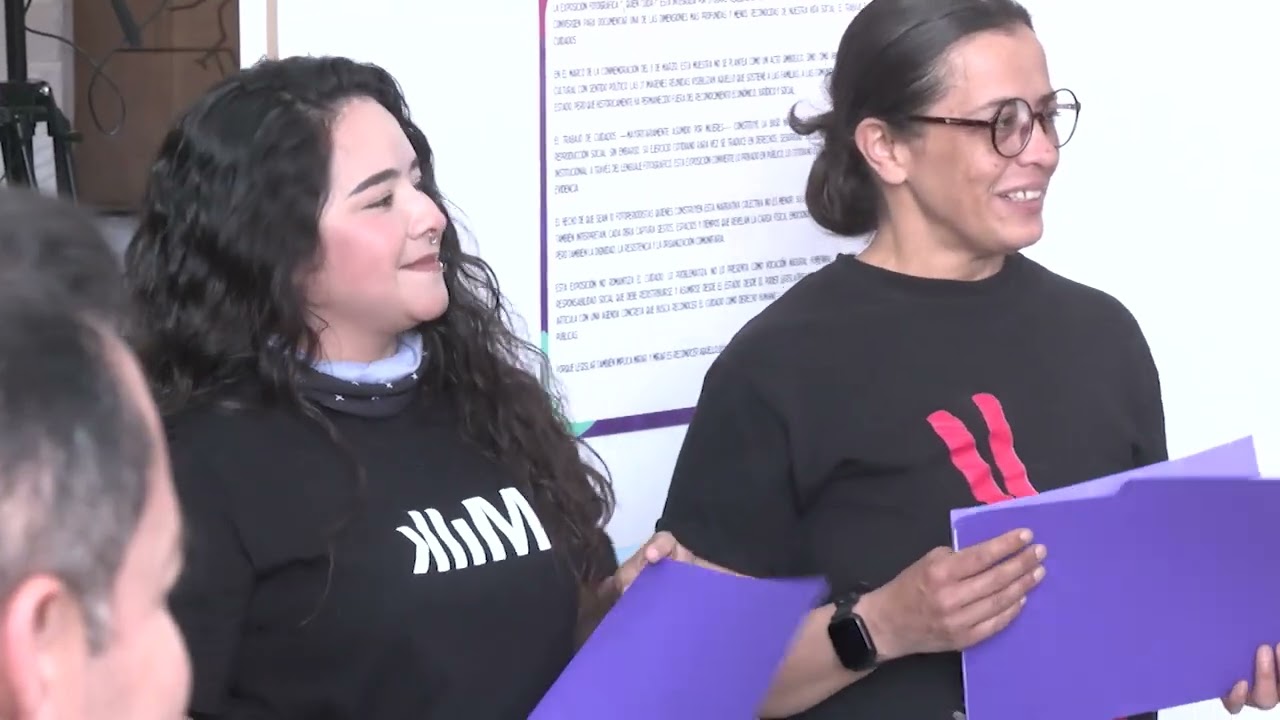 Inauguran exposición de fotoperiodistas “¿Quién cuida?”