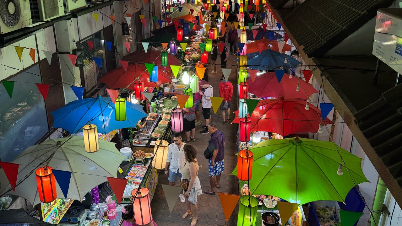 Chiang Mai Night Bazaar VLOG 3