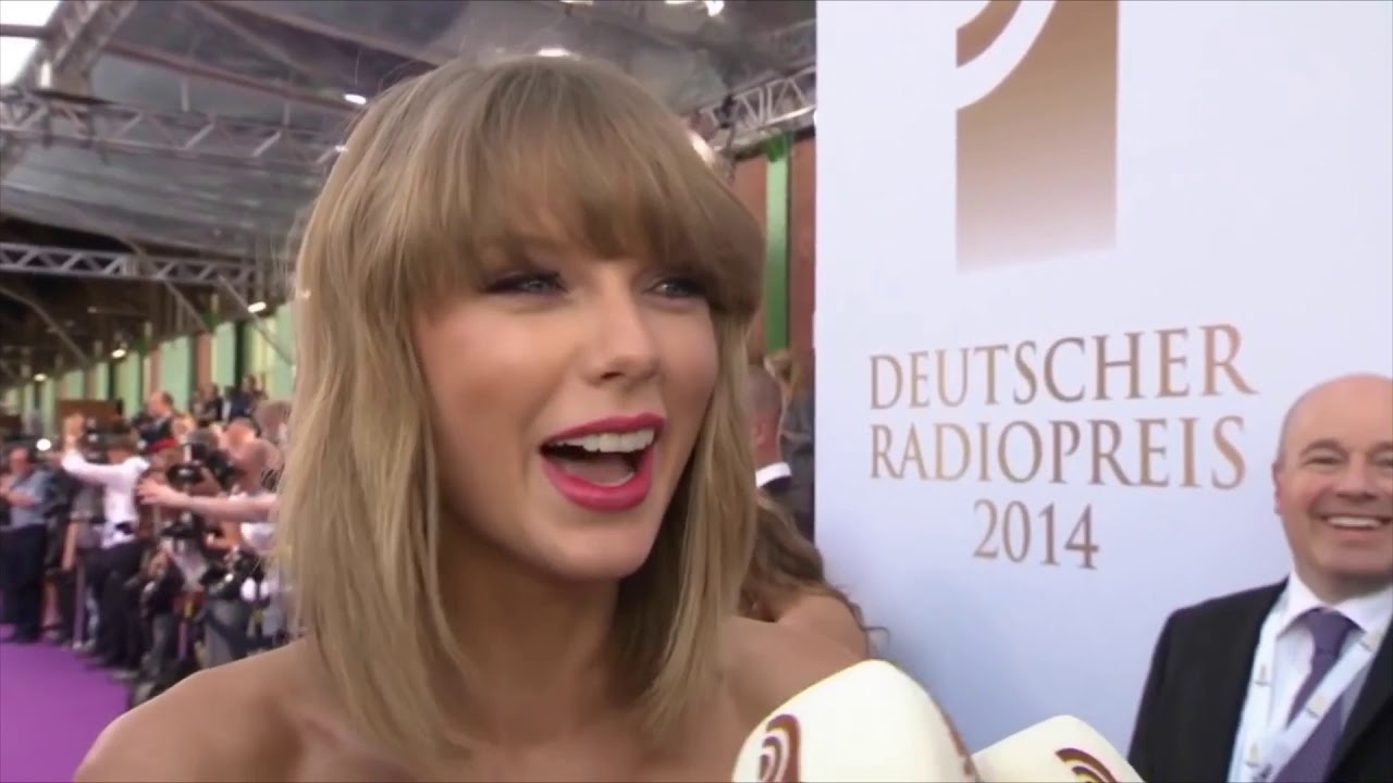 Taylor Swift speaking GERMAN