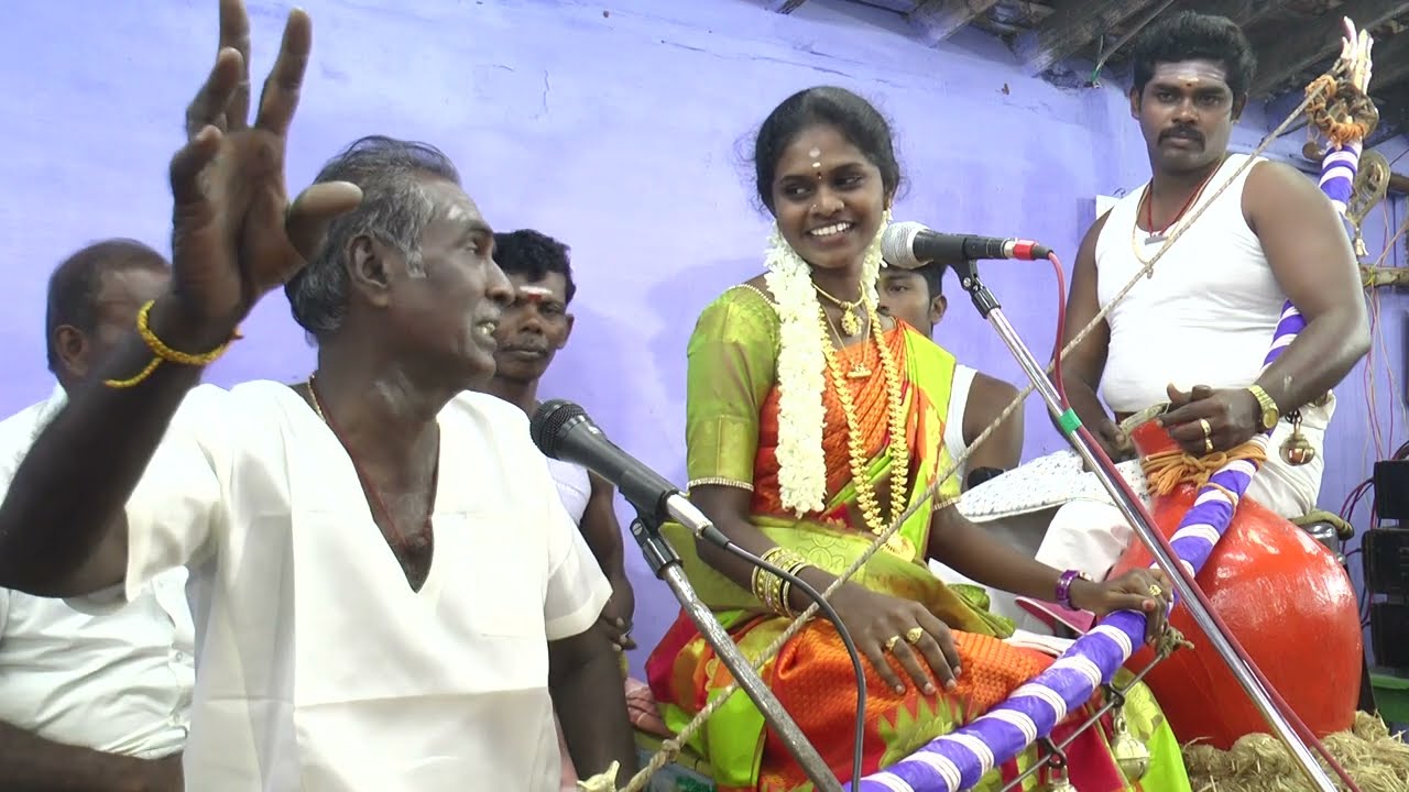 பிரம்மாண்டமான கொடை விழாவில் ஆறுமுக செல்வி வில்லுப்பாட்டு
