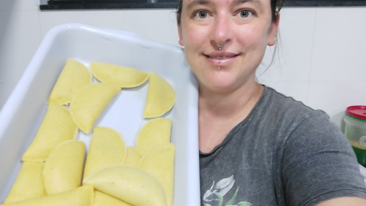 Pastel de farinha de milho - uma aula completa pra fazer o melhor pastel do Sul de Minas #pastel