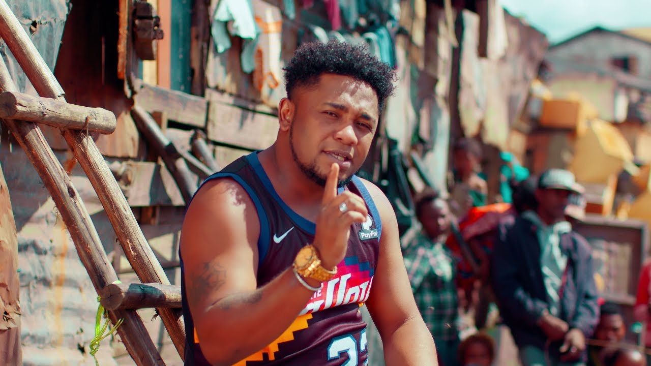 Willy - De maninona (Official Video)