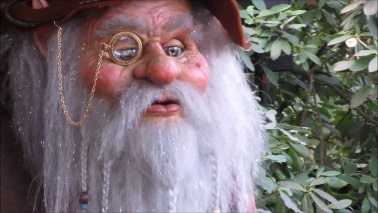 De Sprookjessprokkelaar vertelt: Vrouw Holle! - 27-11-2016 - Winter Efteling