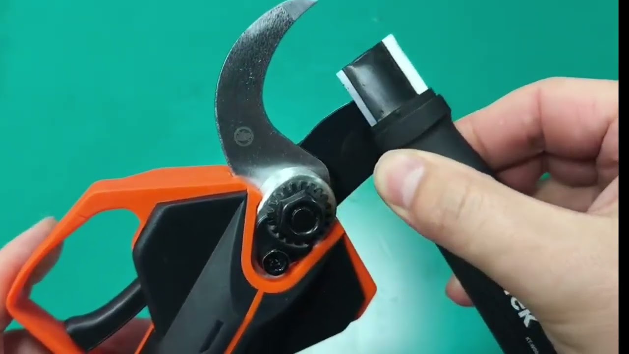 How to Sharpen Your Blade of Electric Pruner? #pruning #sharpen #gardeningtools #prune