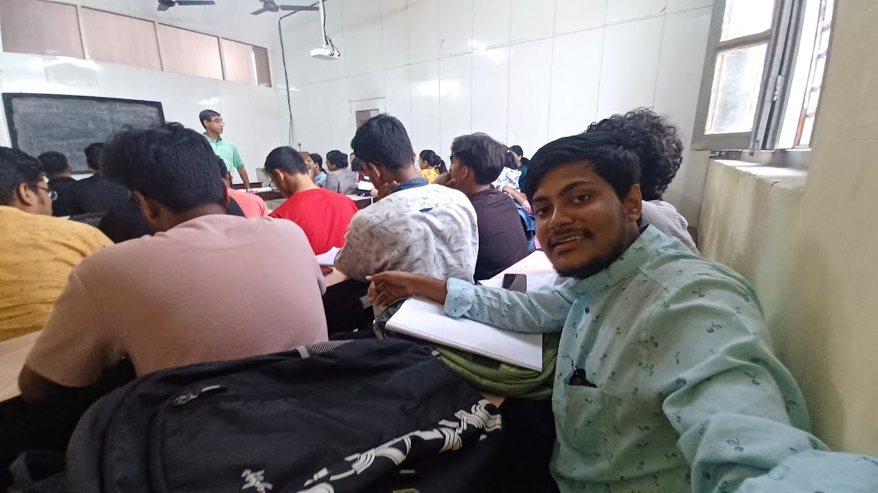 First day of Class in College😍Sab ke saat