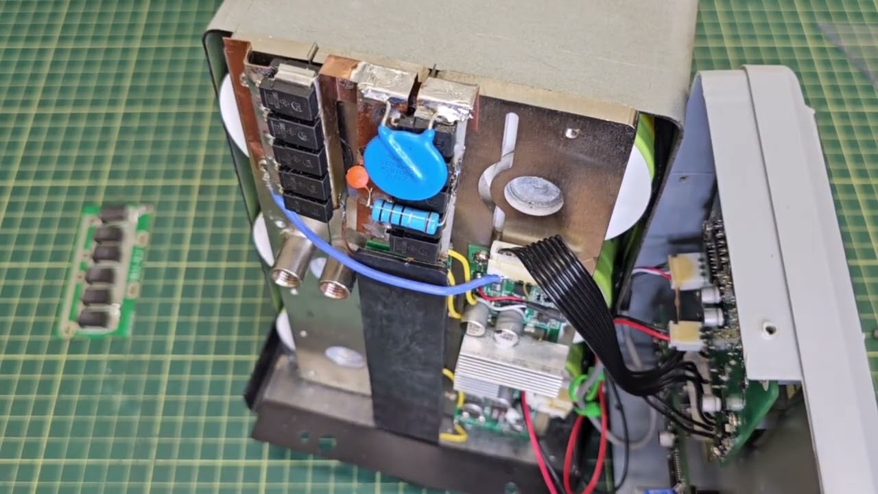 Glitter 811H spot welder (HELTEC HT-SW02H) modification to eliminate Mosfets malfunctioning. 