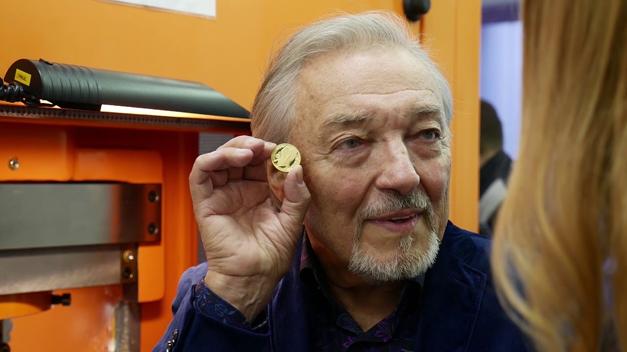 Karel Gott v České mincovně