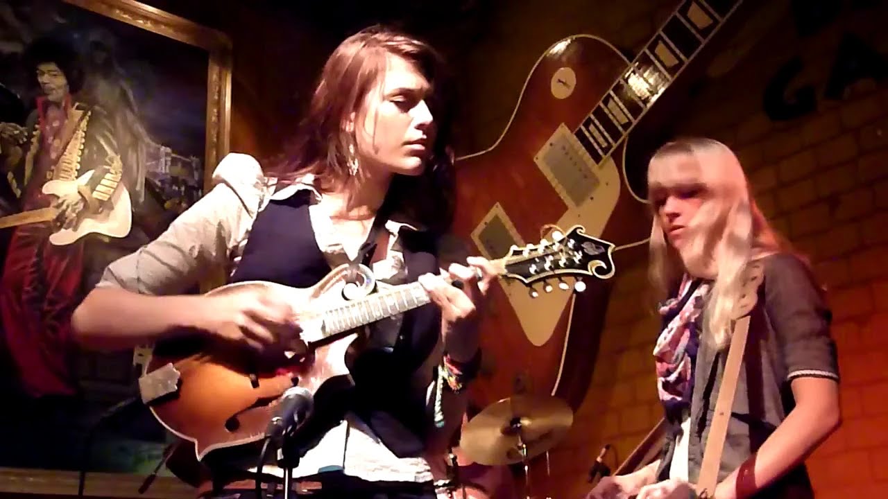 Larkin Poe - Teardrop (Massive Attack cover)