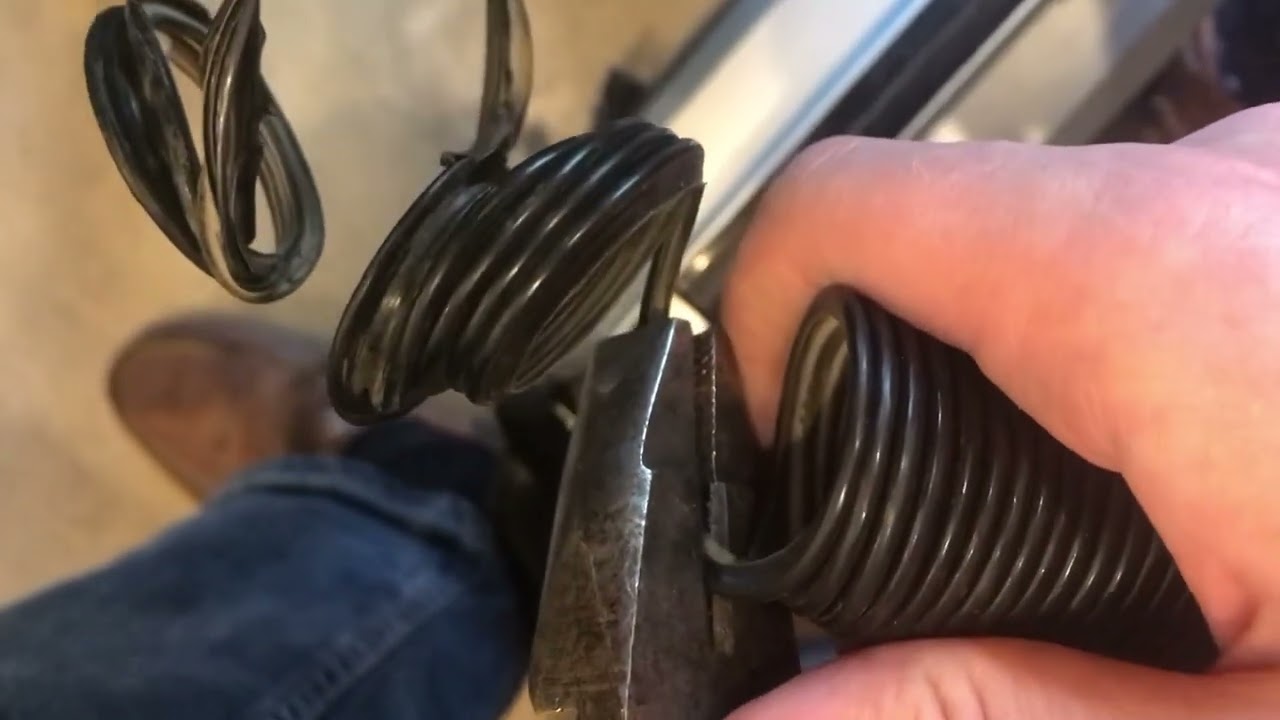 fixing a BROKEN &ldquo;vacuum cleaner hose&rdquo;