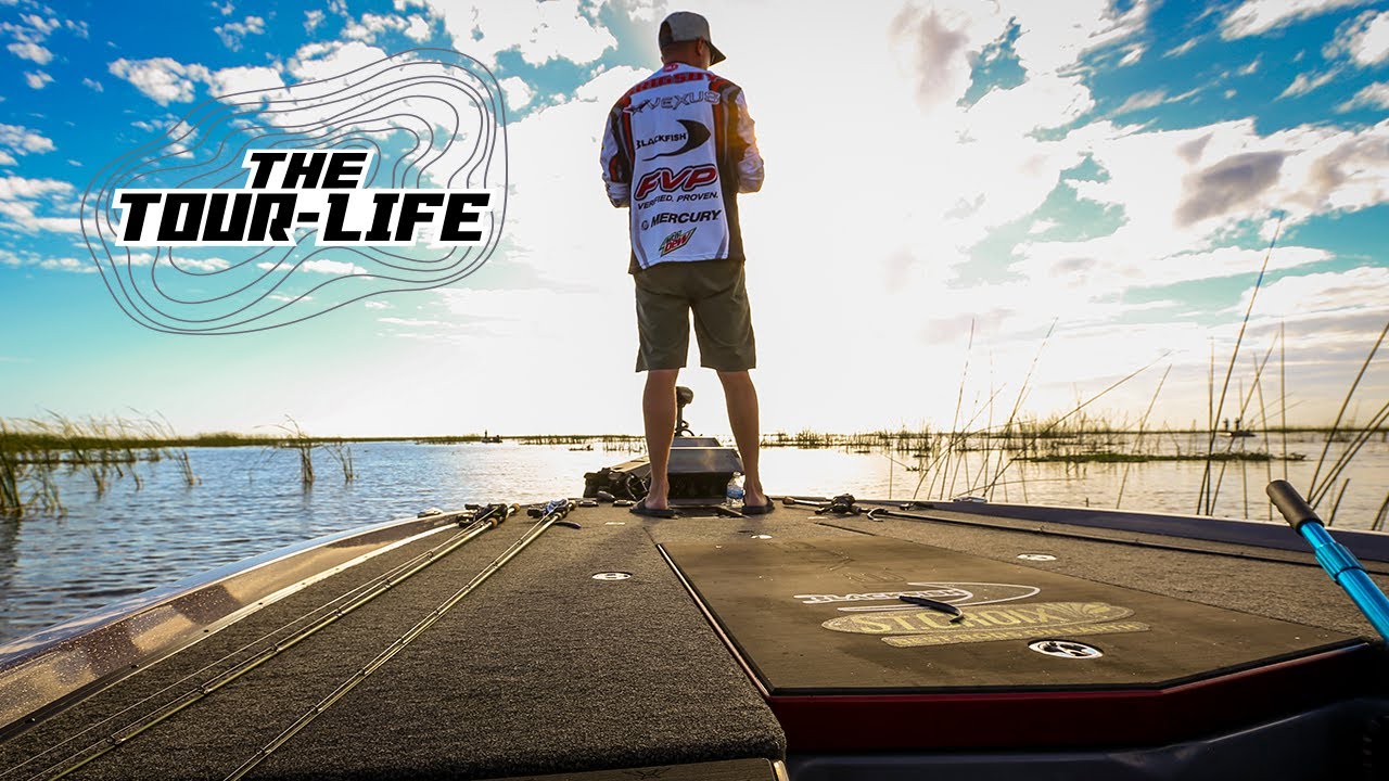 Flipping HEAVY Cover Mats for BIG Florida Bass | THE TOUR LIFE - LAKE OKEECHOBEE | S02 EP1 PART 2