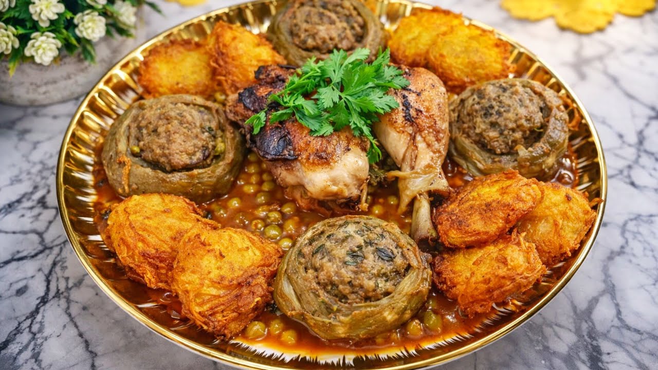 الطبق لي يحمّر الوجه في طاولة رمضان 🌙 طاجين الجلبانة بالقرنون محمّر ومحشي ببنة تهبل 😋مع بطاطا مشوكة