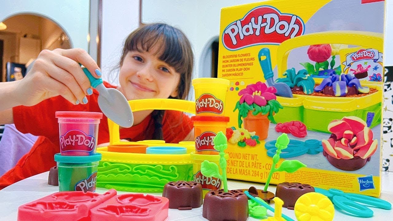 🎨 Pollice Verde? No, Pollice Play-Doh! | Giardiniere Pazze in Azione 🌼 Col set Giardino Fiorito
