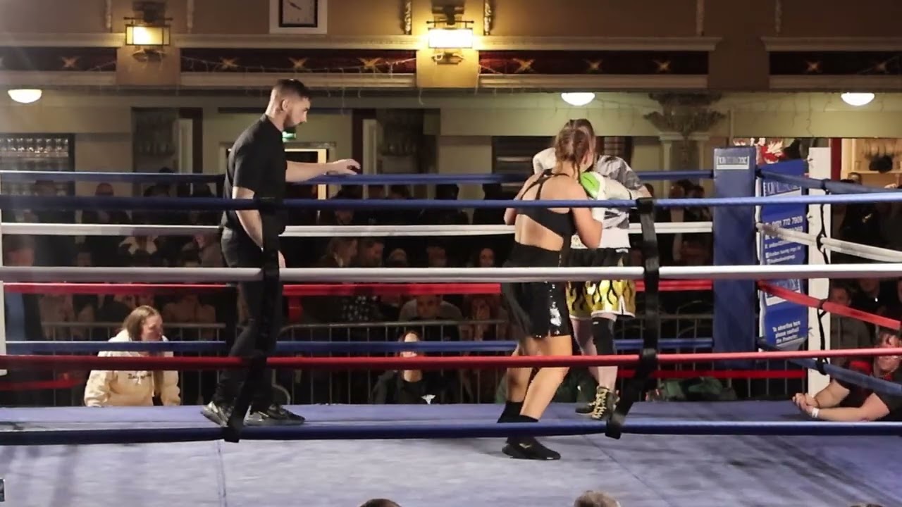 Bronwyn Metcalfe v Paige Dyer | Area Lightweight Title | Fight Club 5 | 4x2 Female Championship Bout