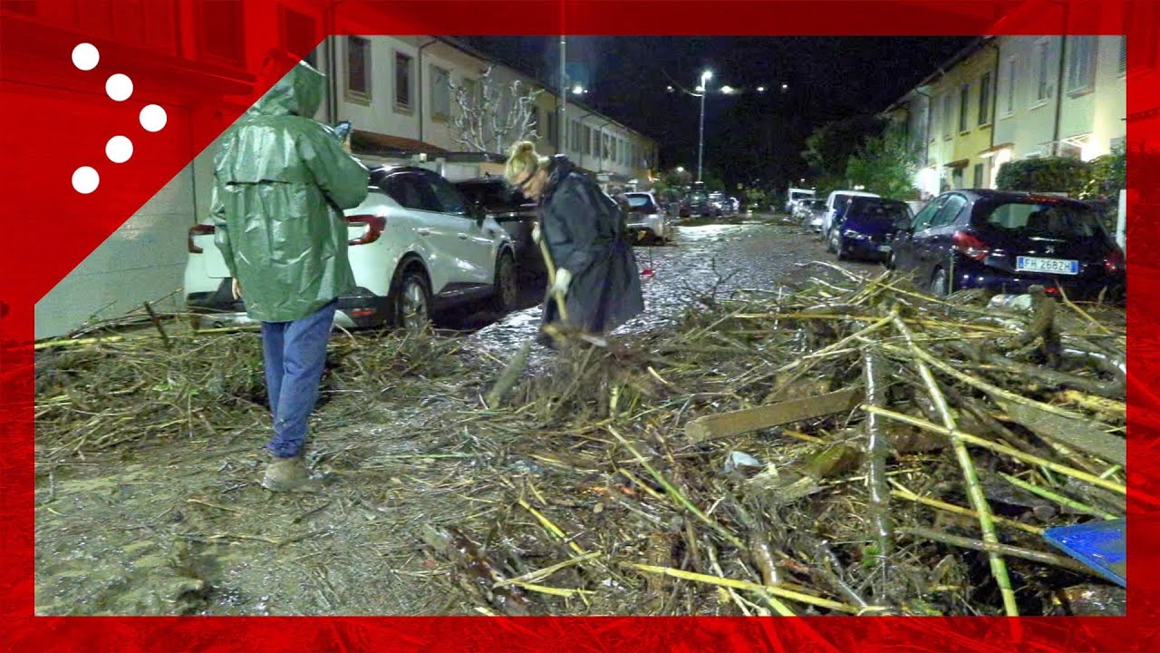 Alluvione a Prato, distesa di tronchi per le strade: ciò che resta dopo l'esondazione