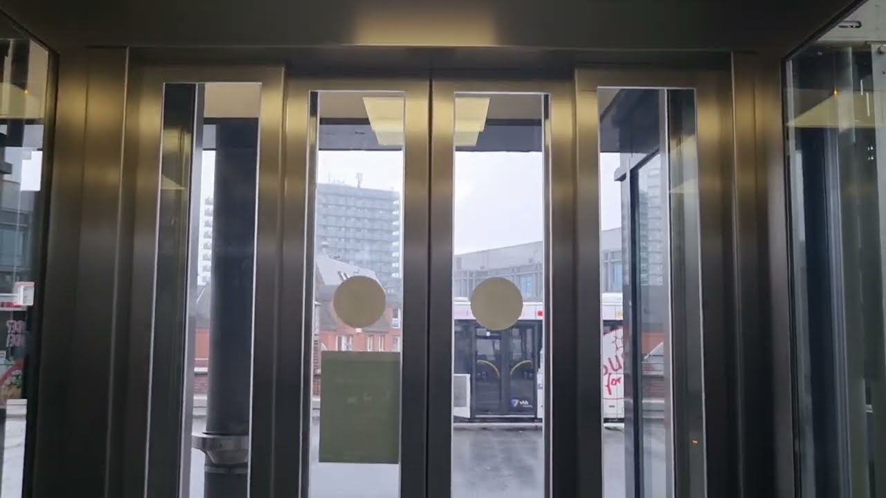 Neue Fahrstuhl Schindler Aufzug nach Maß 