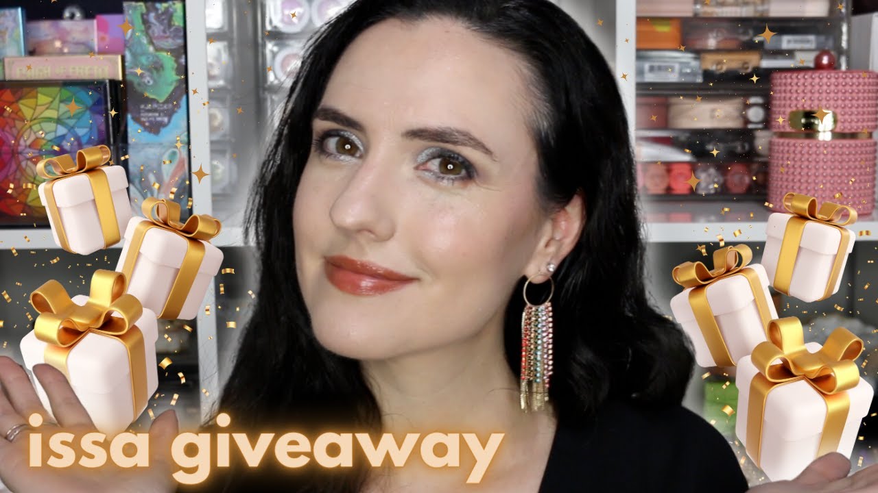 Pack my end of the year giveaway boxes with me! 🎉