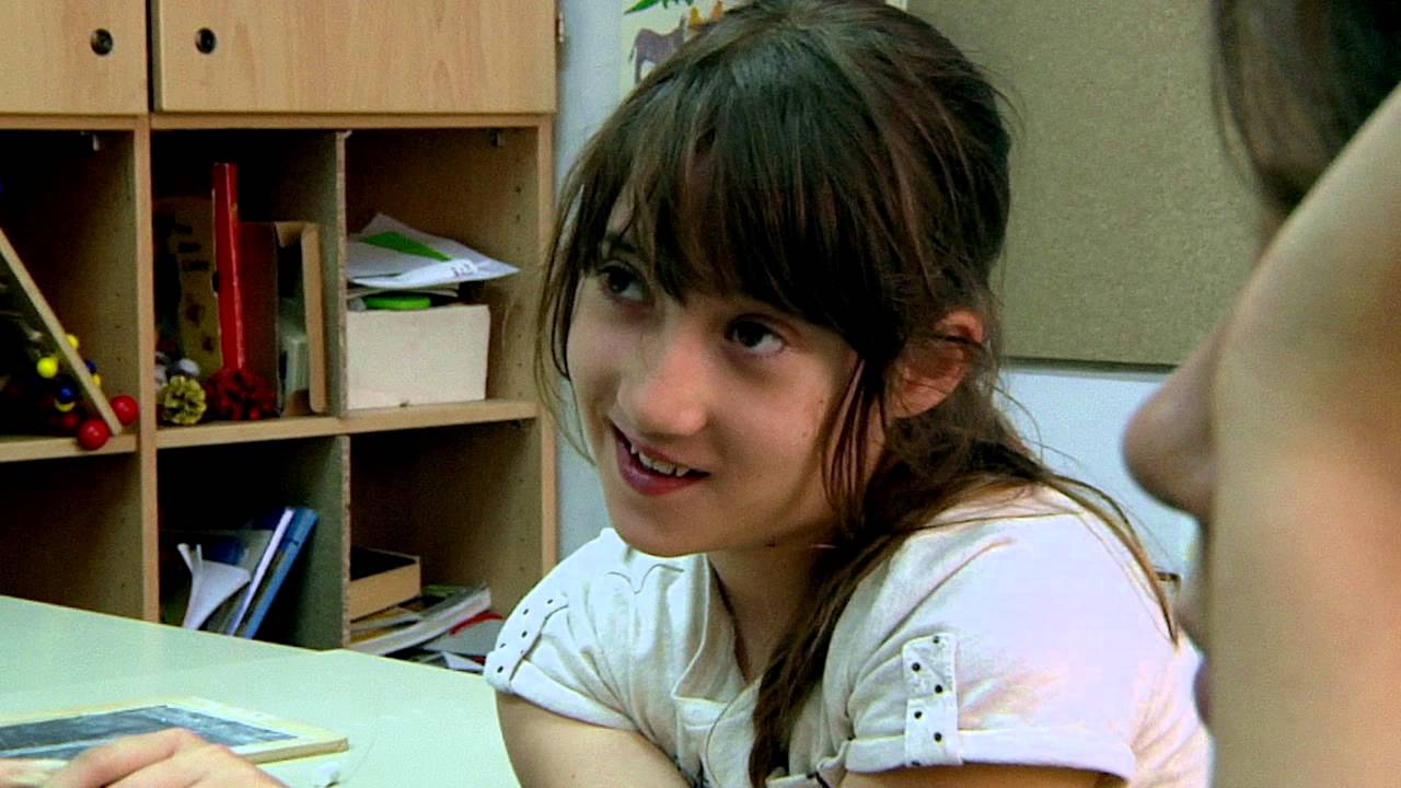 Educazione affettiva - Official Trailer 1