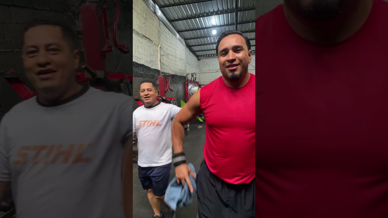 Arnold está en vivo piernas 
