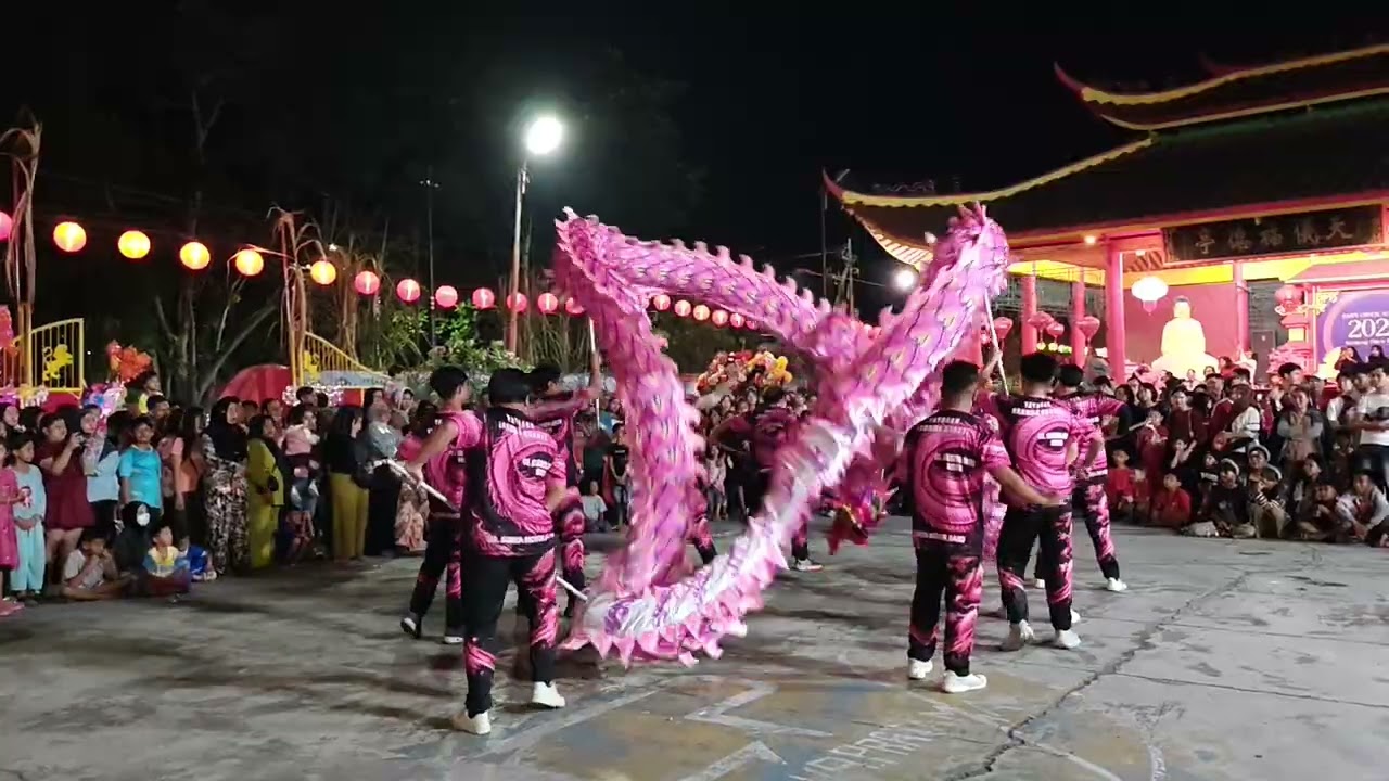 Penampilan Liong Naga by yayasan dharma bakti. Cap go meh Kelenteng Thien Ie Kong Samarinda