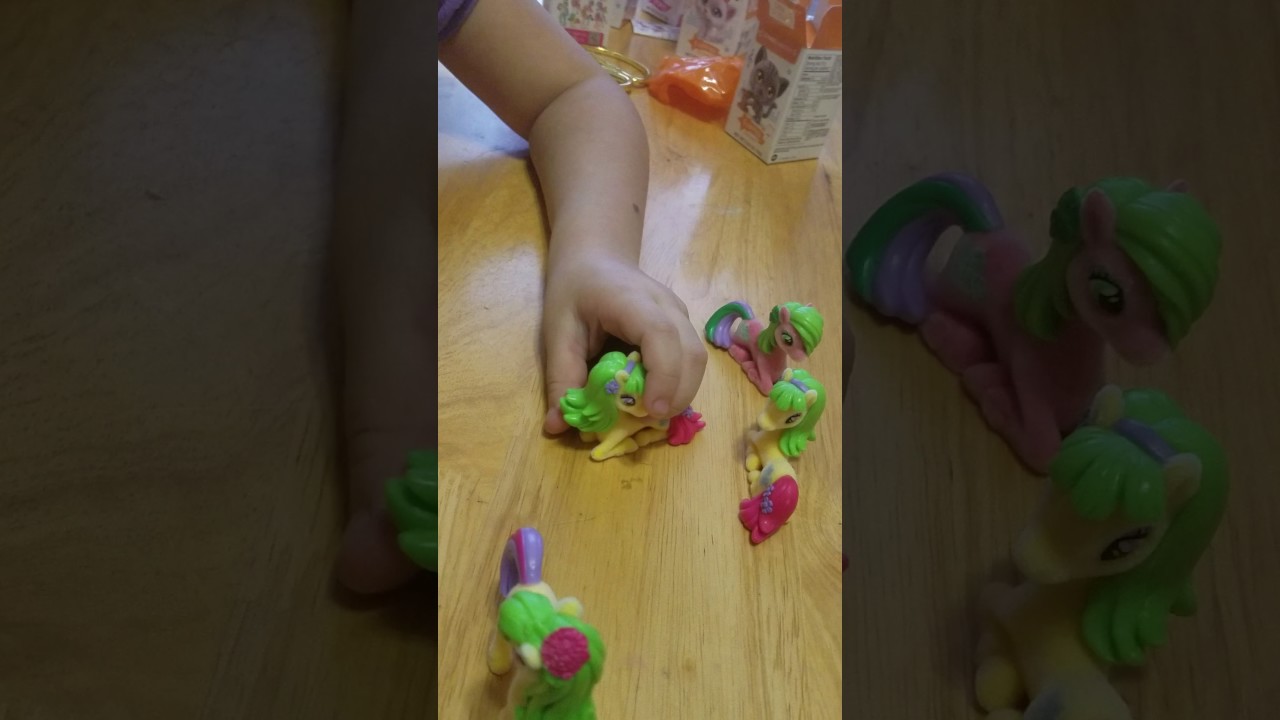 Sweet  BOX- Math game with Amina and Robiya