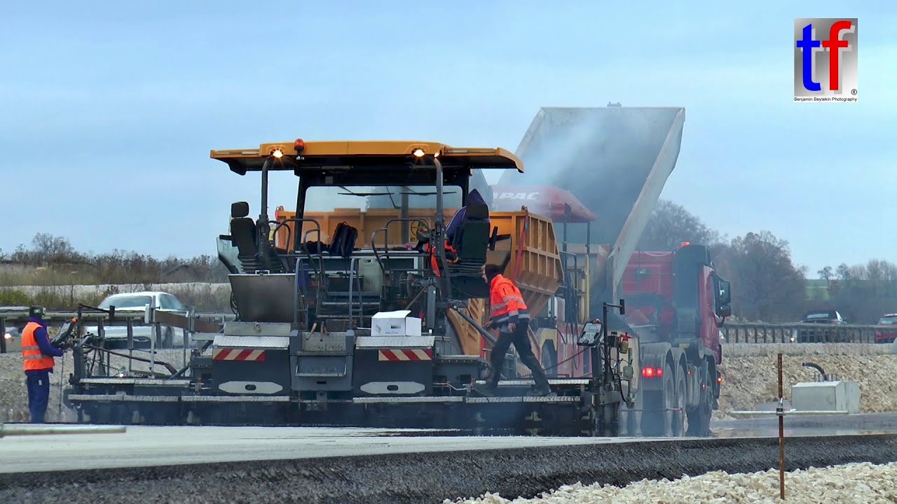 Autobahn Paving / Asphaltieren A 8, Aichen, Bahnprojekt Stuttgart - Ulm, PFA 2.3, 13.11.2015.