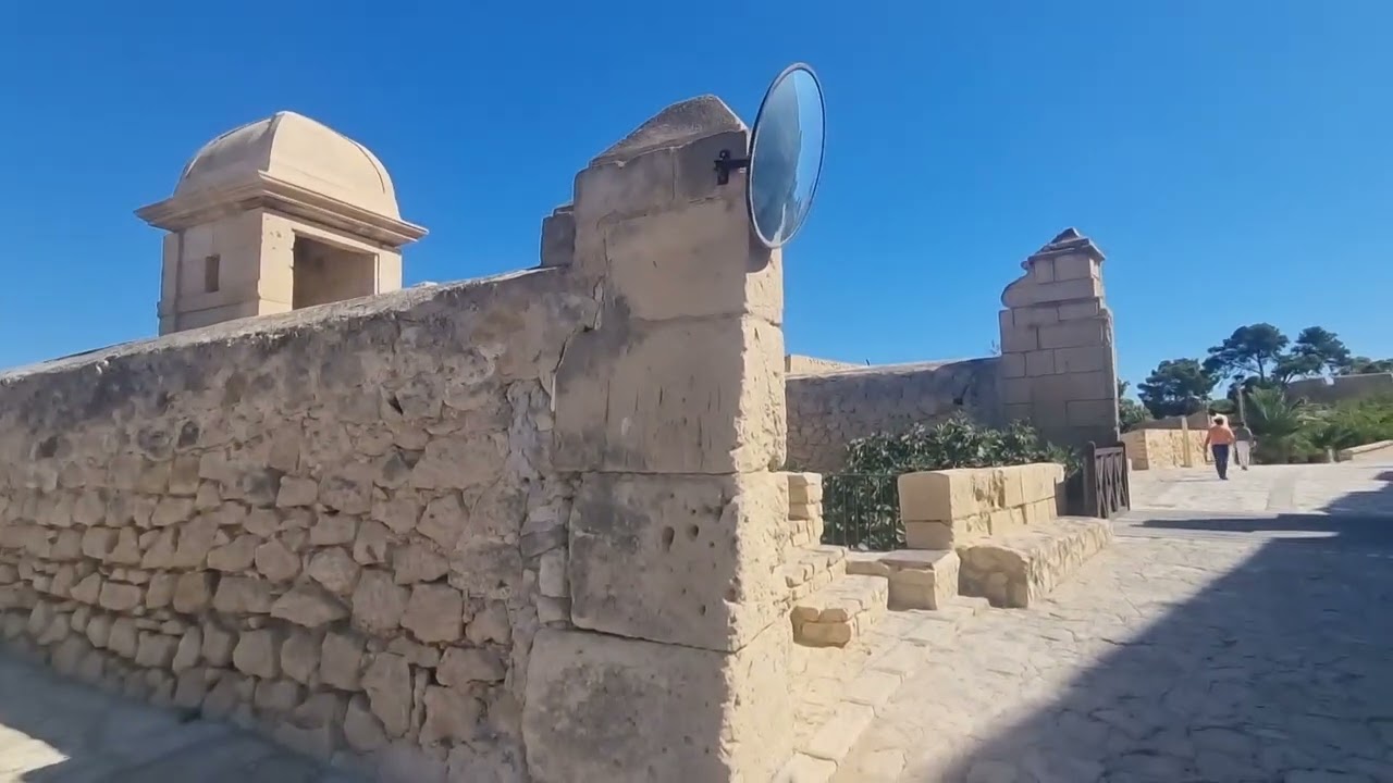 Santa B&aacute;rbara Castle (Castillo de Santa B&aacute;rbara- Castell de Santa B&agrave;rbara) Alicante, Spain