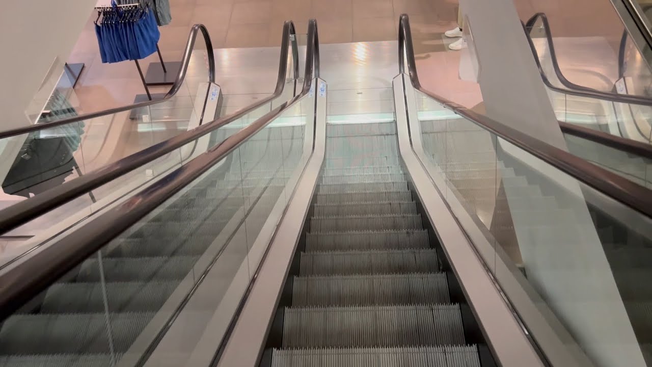 6X KONE Escalator ride at M&S Department store in Prague City Centre - 2004 Eco3000 E3C Type
