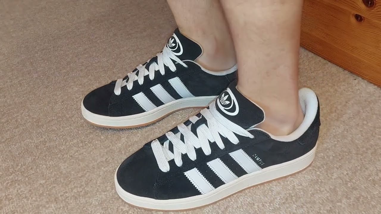 WEARING MY ADIDAS CAMPUS SOCKLESS!!!