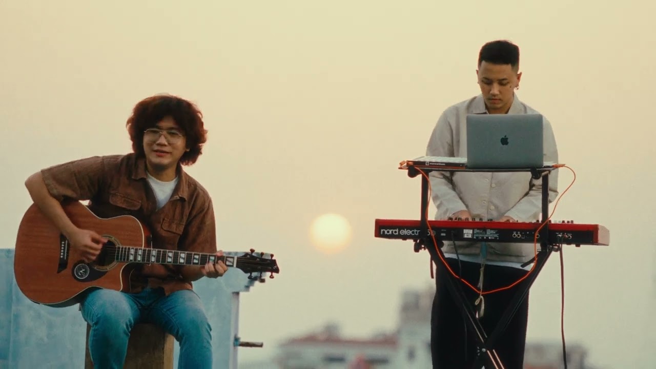 ArRay with H.E - Fanta Sky (Stripped Version) (Official Music Video)