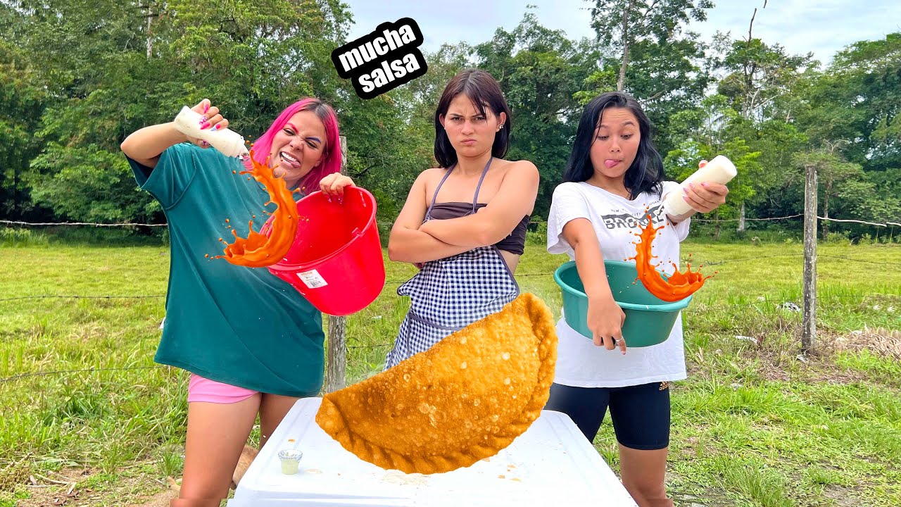 se molestaba con los clientes porque agotaban toda la salsa en una empanada 🥟