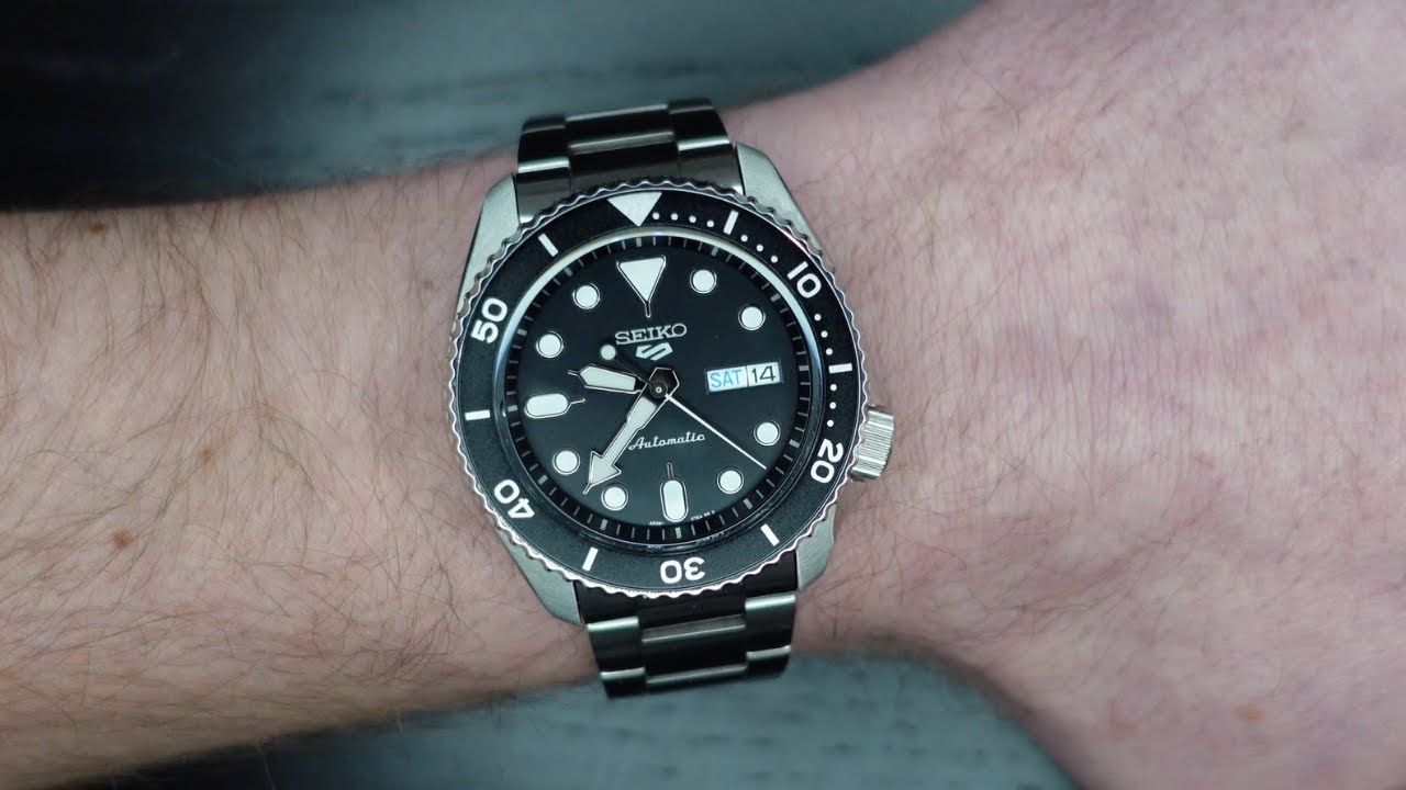 This is still Seiko's best everyday watch for the value! Seiko 5 Sports SRPD55K1F Review!